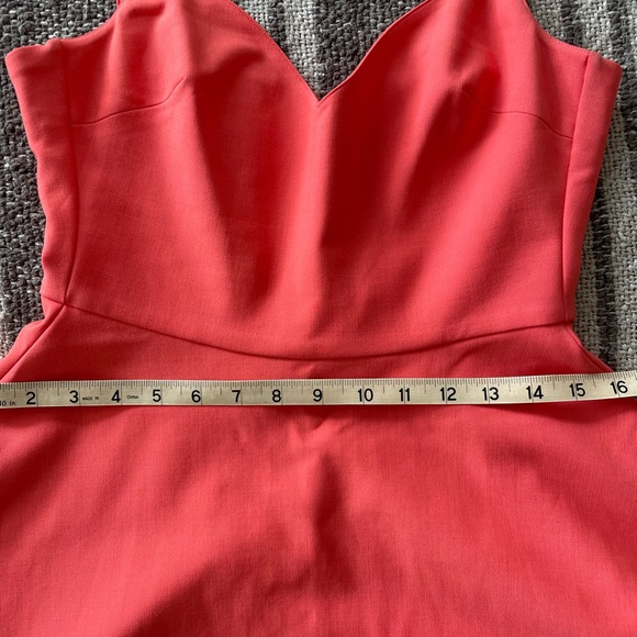 Coral Fun, flirty Alice and Olivia dress - Picture 6 of 6